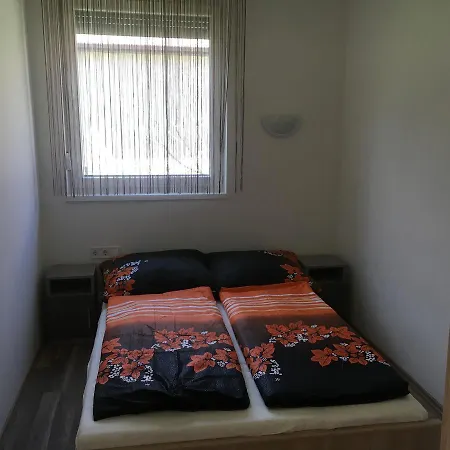 Amina Apartman * Siofok